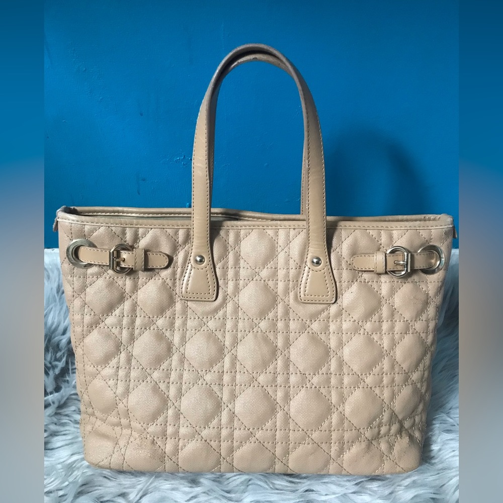Christian Dior Panarea small handbag. Color pink